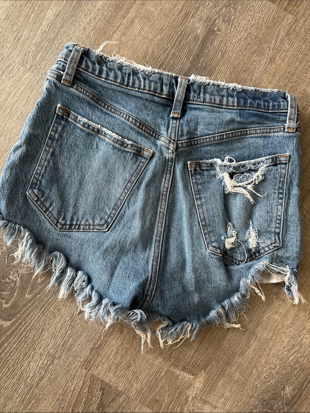 A&F Shorts - Picture 3 of 3